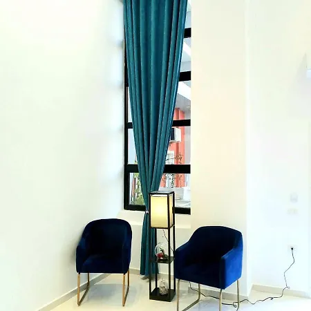 Me Qera Dublex Lungomare Apartment *