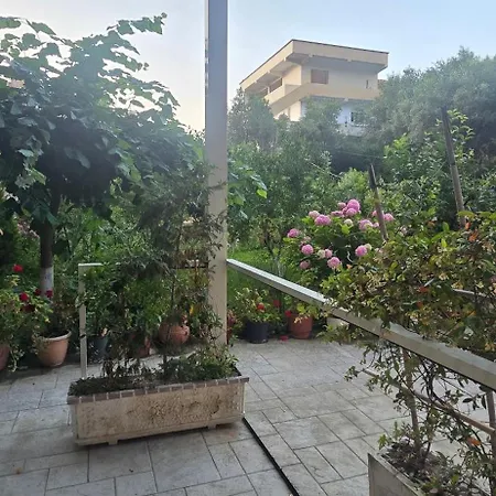 Me Qera Dublex Lungomare *