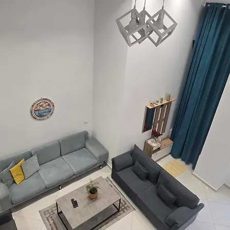 Me Qera Dublex Lungomare Vlorë