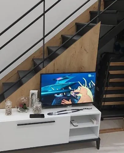 Me Qera Dublex Lungomare Apartament *