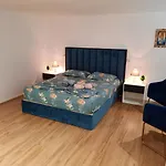 Me Qera Dublex Lungomare * Vlorë