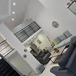 Me Qera Dublex Lungomare Apartamento