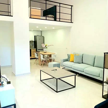 Me Qera Dublex Lungomare Vlorë