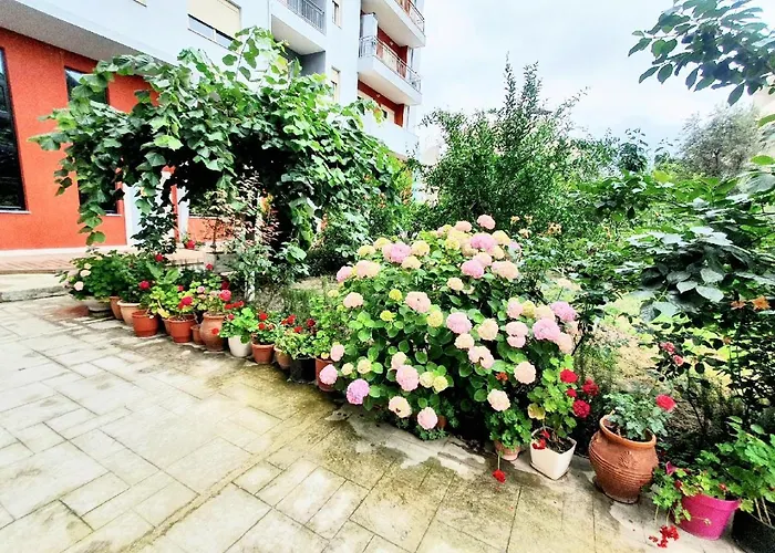 Me Qera Dublex Lungomare Vlorë