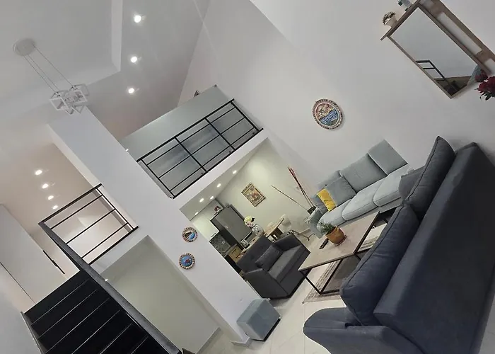 Me Qera Dublex Lungomare 公寓